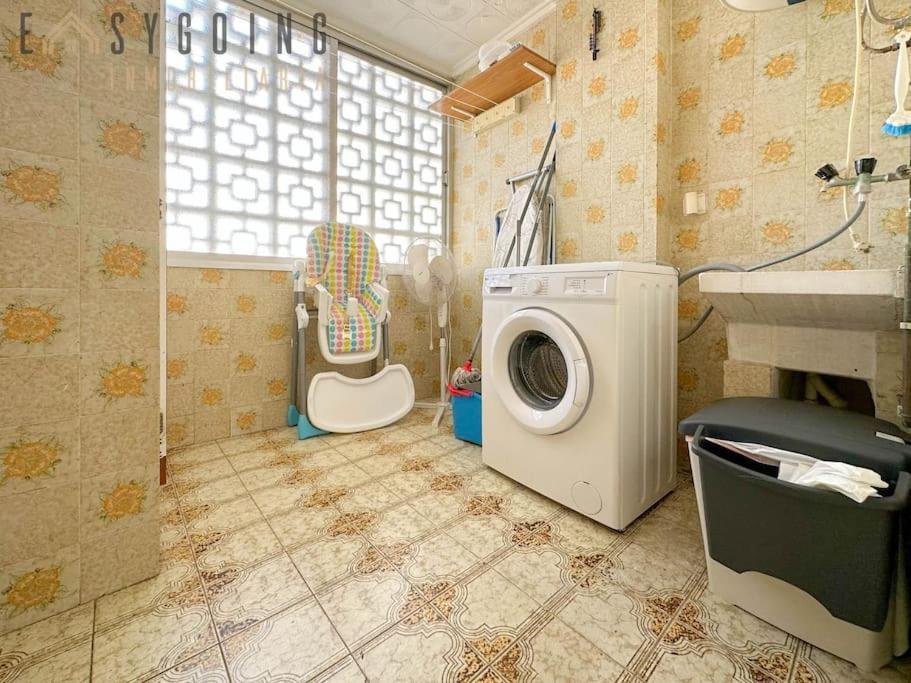 Bright Apartment In The Centre Santa Pola Bagian luar foto